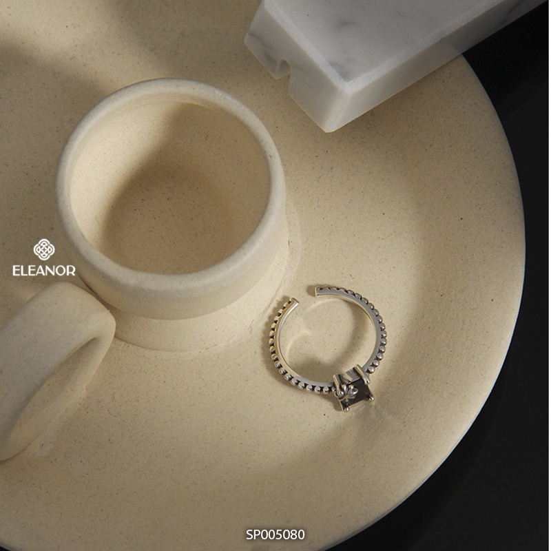 Nhẫn nữ hở bạc 925 Eleanor Accessories hình chữ nhật phối bông hoa đính đá màu đen sang trọng phụ kiện trang sức 5080
