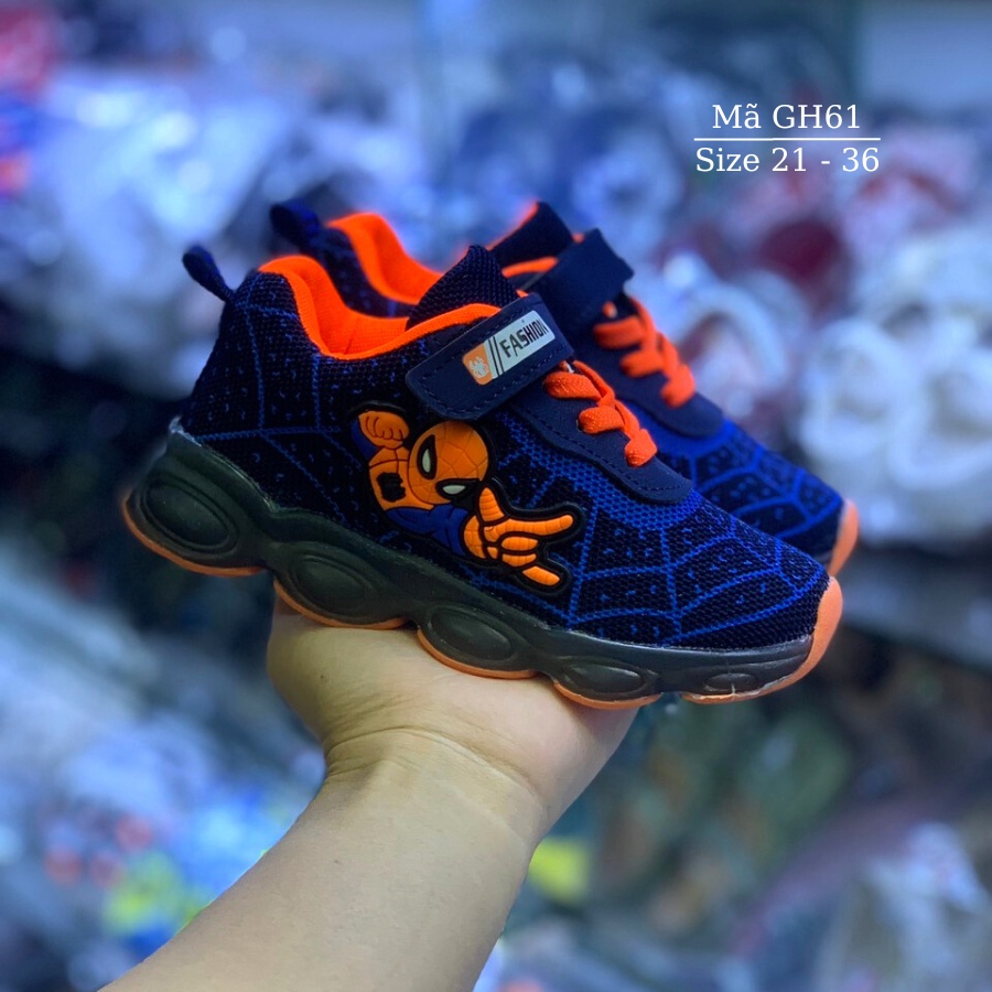 Giày bé trai hình siêu nhân có đèn LED 1 đến 10 tuổi màu xanh thể thao có đèn LED độc đáo phong cách Hàn Quốc GH61