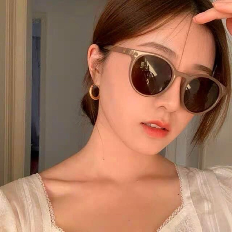 Kính Mát Xuất Dư