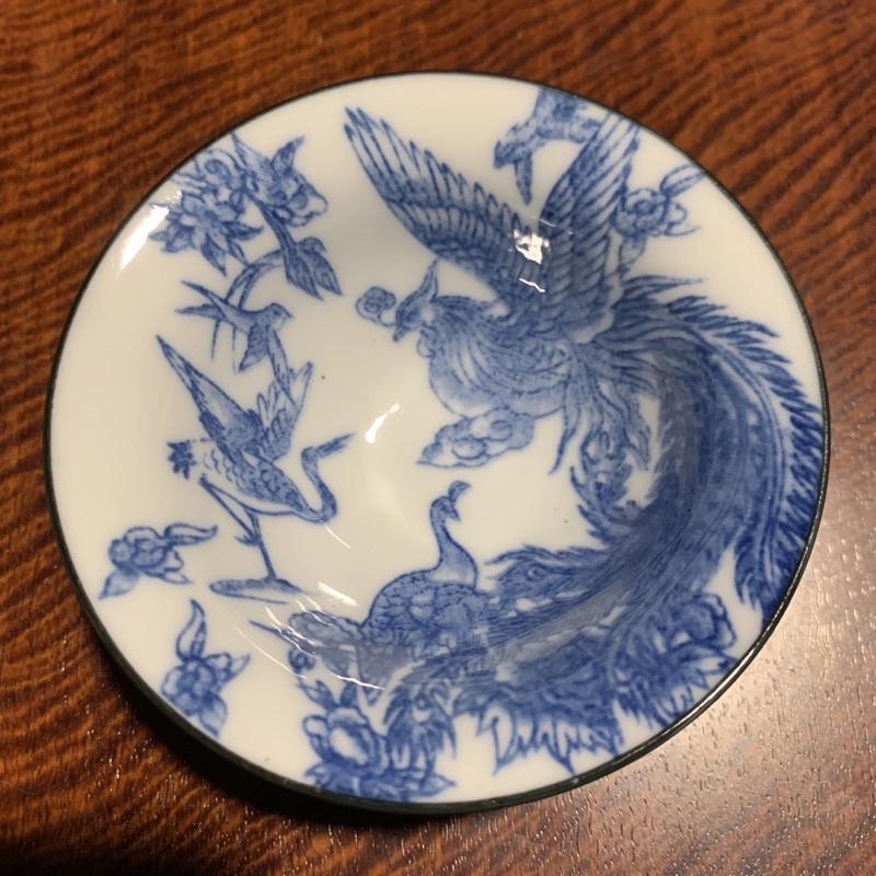 Chén sứ dáng nón uống trà. thiết bị bàn trà