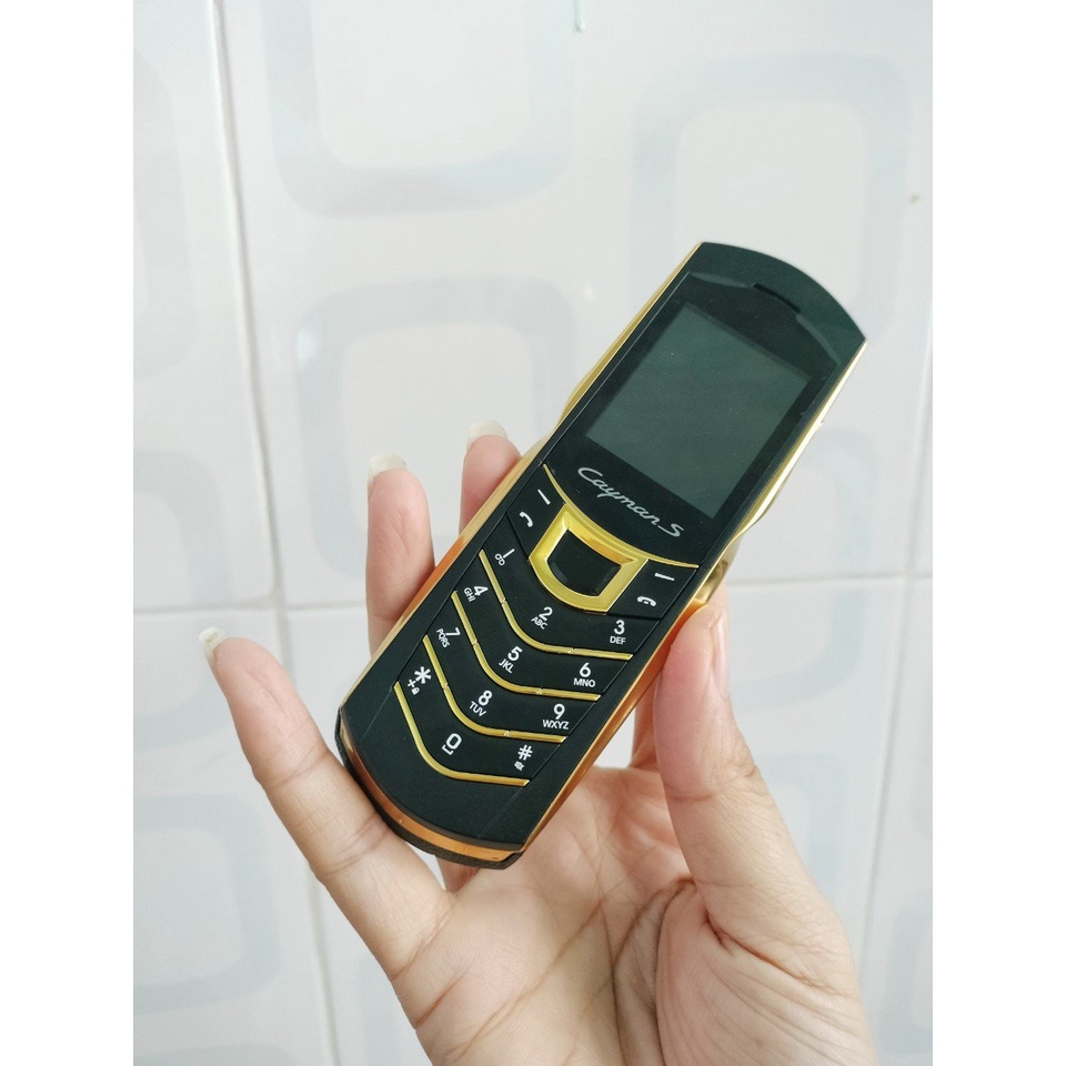 Điện thoại độc lạ Porsche V8 (Caymans) 2 sim 2 sóng pin khủng bảo hành 12 trên toàn quốc