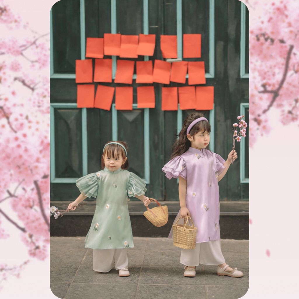 Áo dài cho bé gái Sora.bébé An Nhiên màu tím lilac phần tay nhún bèo cách điệu, họa tiết hoa cúc hiện đại (1-6 tuổi)