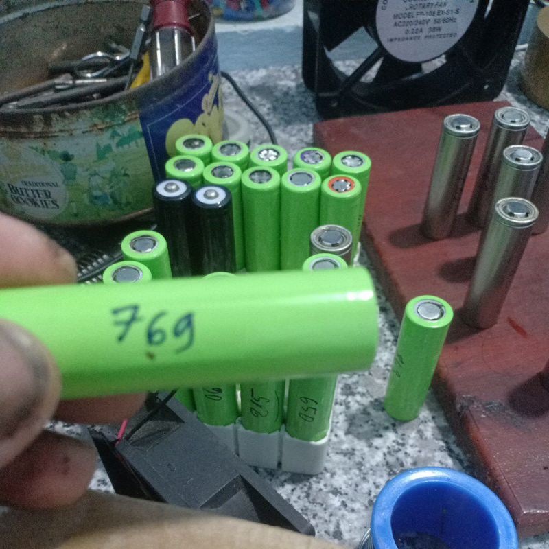 pin 18650 cũ tháo pin máy khoan