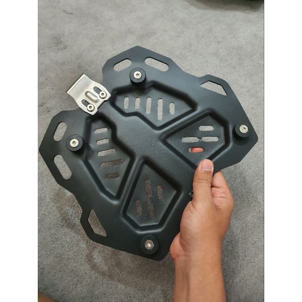 Thùng T.O.P Aluminum 25L,45L ADV gắn được trên khung Givi và mọi loại khung khác trên thị trường