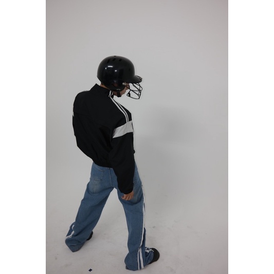 Áo khoác dù BLISH đen - phối xám trắng.