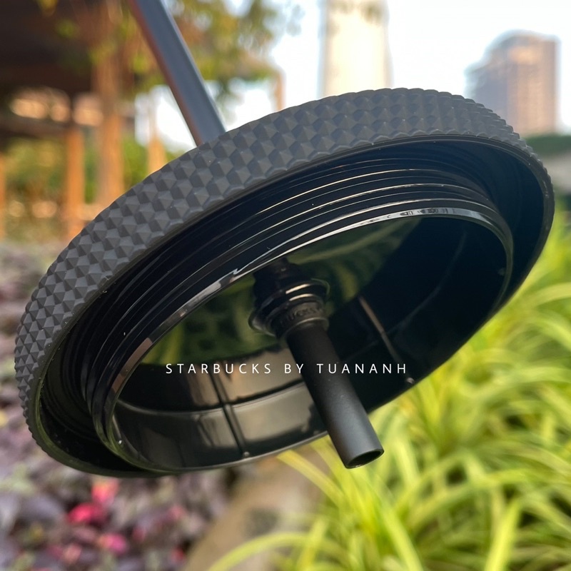 Ly Starbucks Studded Matte Black 710ml