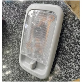 Đèn trần xe toyota innova . oem: 81240-12080-e1