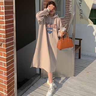 Đầm Nỉ Dày Dáng Rộng In Chữ Xẻ Tà Lót Lông Cừu Phong Cách Hàn Quốc Thời Trang Thu Đông Mới