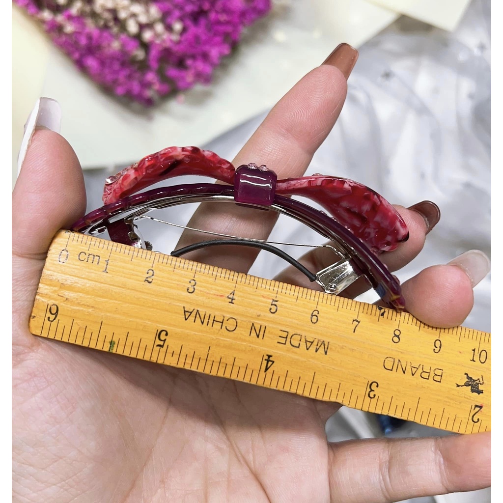 Kẹp đuôi tóc - cặp tóc sau mica nhựa óng ánh hoa nổi dành cho trung niên