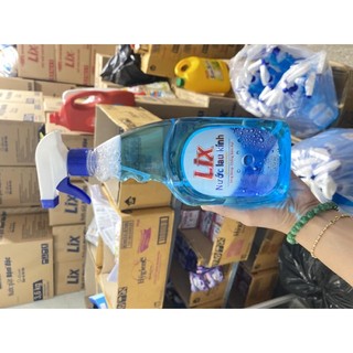 Nước Lau Kính 650ml