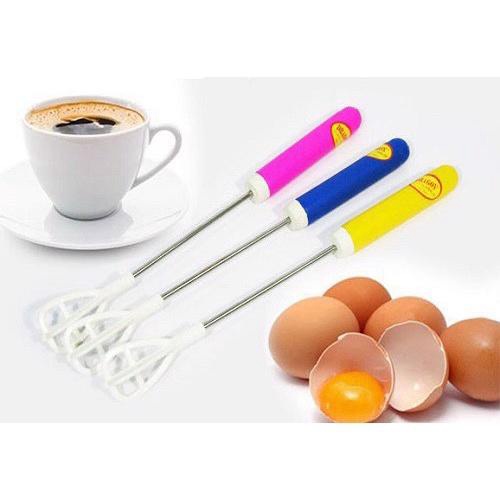 Cây đánh bọt cafe, đánh trứng bằng nhựa có lò xo giao màu ngẫu nhiên