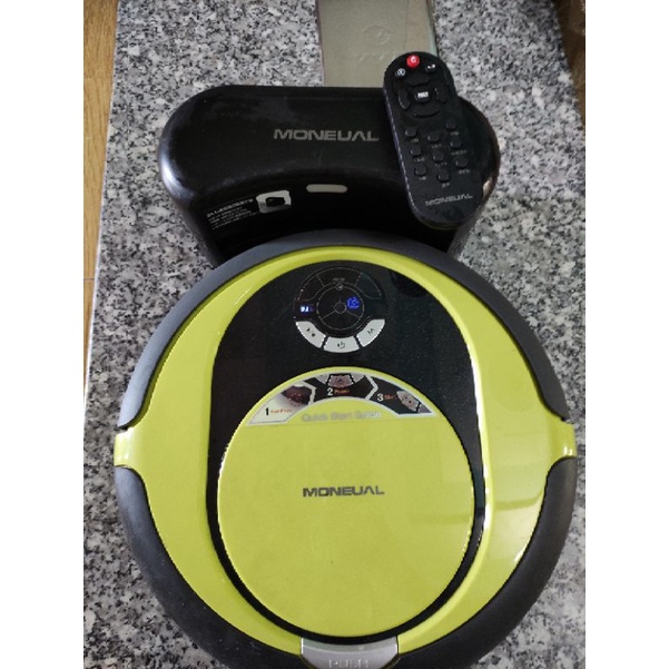 Robot hút bụi lau nhà hàng Nhật