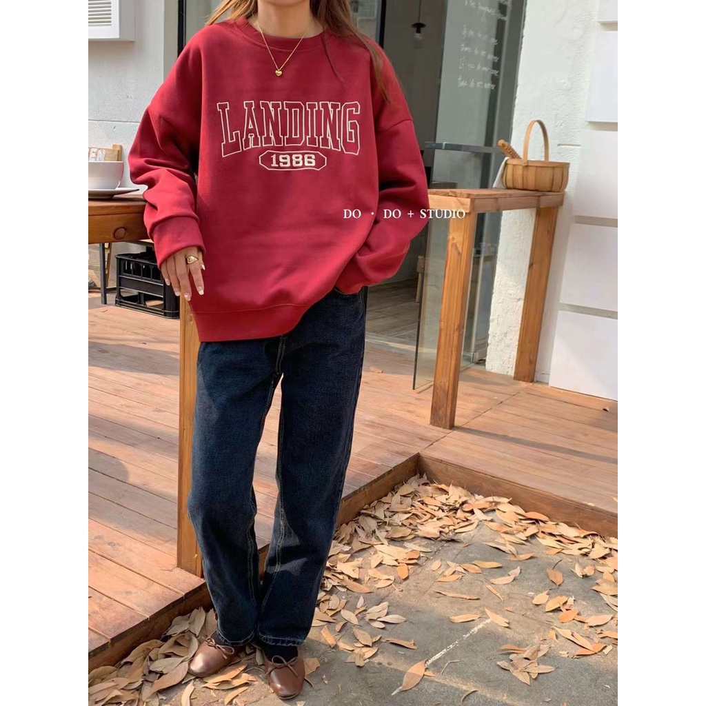 Áo sweater chữ LANDING 1986 freesize - Lyn's Closet