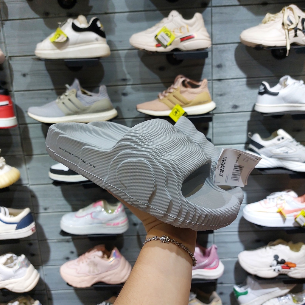 Dép Adilette 22 đúc nguyên khối