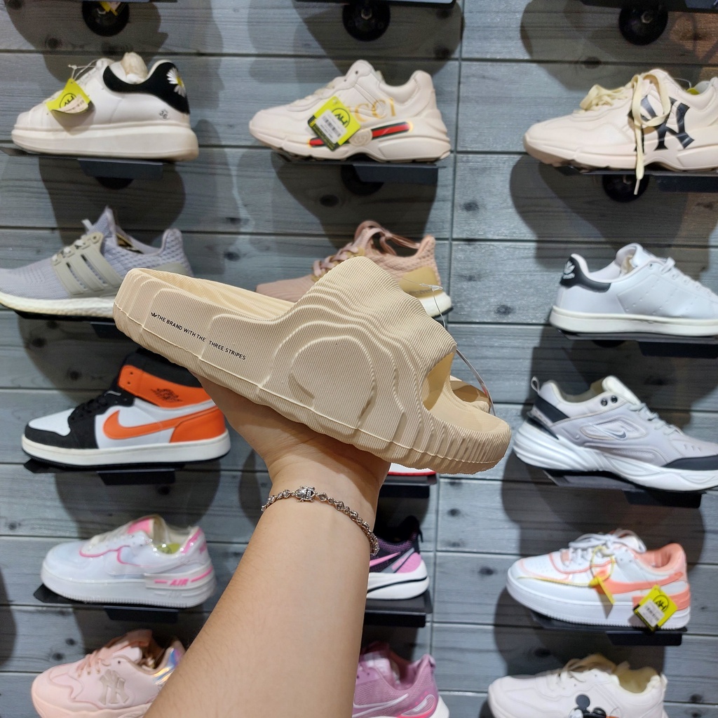 Dép Adilette 22 đúc nguyên khối