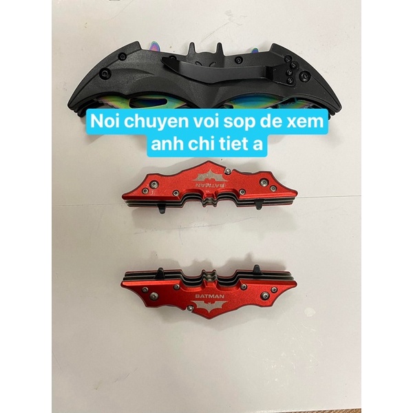 MÓC KHOÁ ĐEO THẮT LƯNG HÌNH DƠI BATMAN GẬP GỌN CÓ THỂ MỞ RA TIỆN LỢI