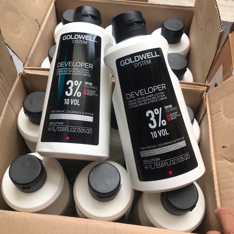 DUNG MÔI PHA MÀU NHUỘM OXY GOLDWELL TOPCHIC