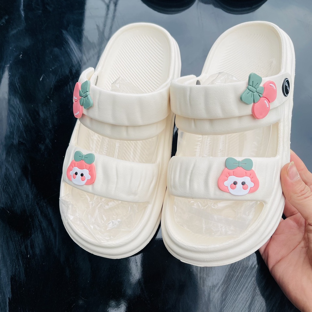 Dép Sandal nữ,Dép Quai Hậu Nhún Nữ Có Hình Dép Nữ Đế Cao Dán Sticker Siêu Hot 2022 MS8050CV