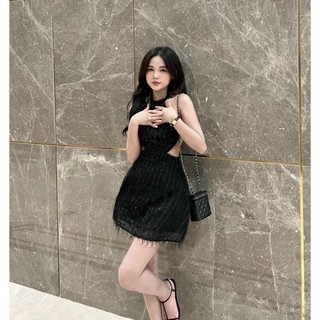 Đầm body phối lông khoét eo cổ yếm