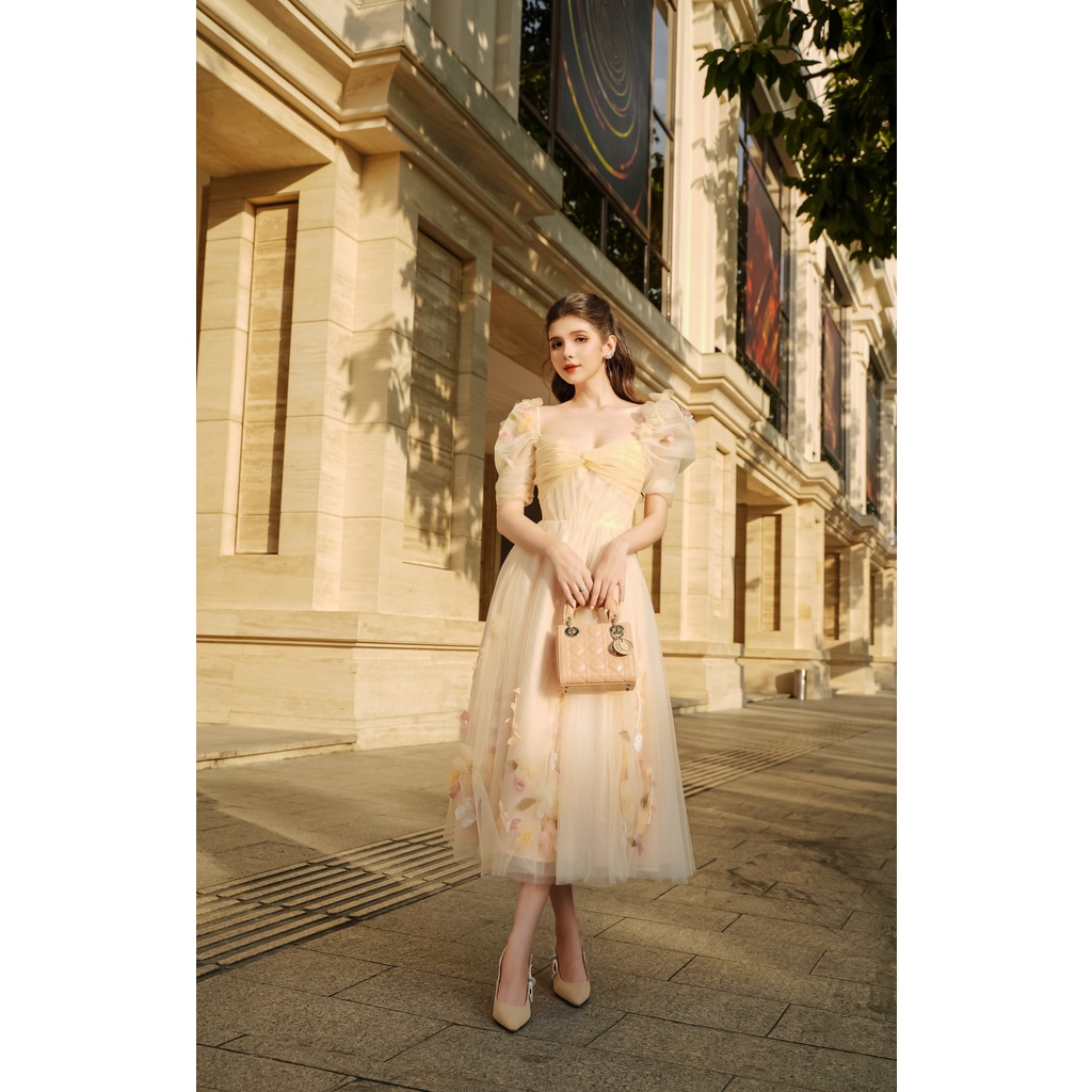 MAVEN - Váy lưới xoè đính kết hoa Natasha Dress