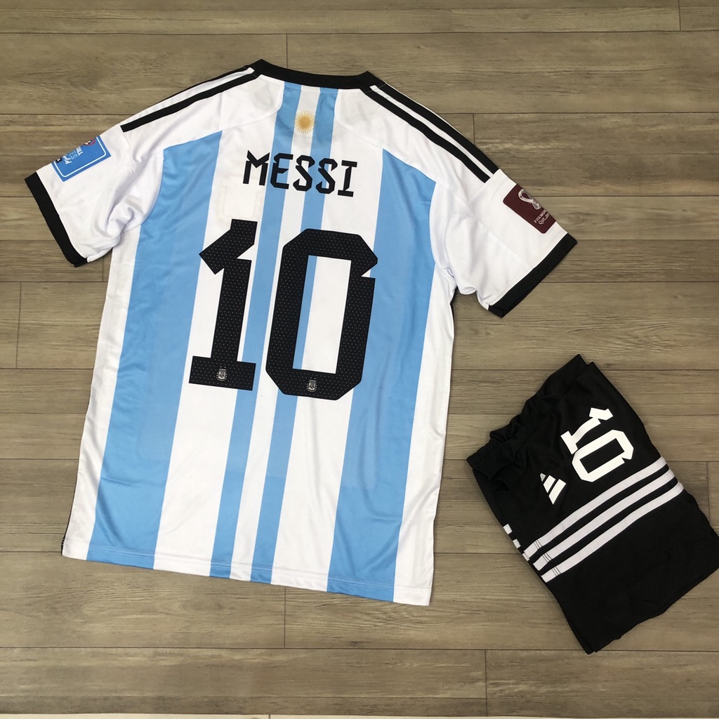 Bộ quần áo MESSI tuyển Argentina sọc sân nhà có logo WC2022