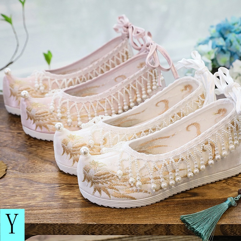Giày Hán Phục Đế Mềm Thêu Hạt Thủ Công Trung Hoa Cổ Điển Cho Nữ