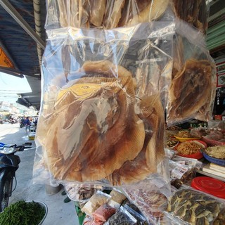 2 Con Cá Đuối Khô (Đặc Sản Phú Quốc)