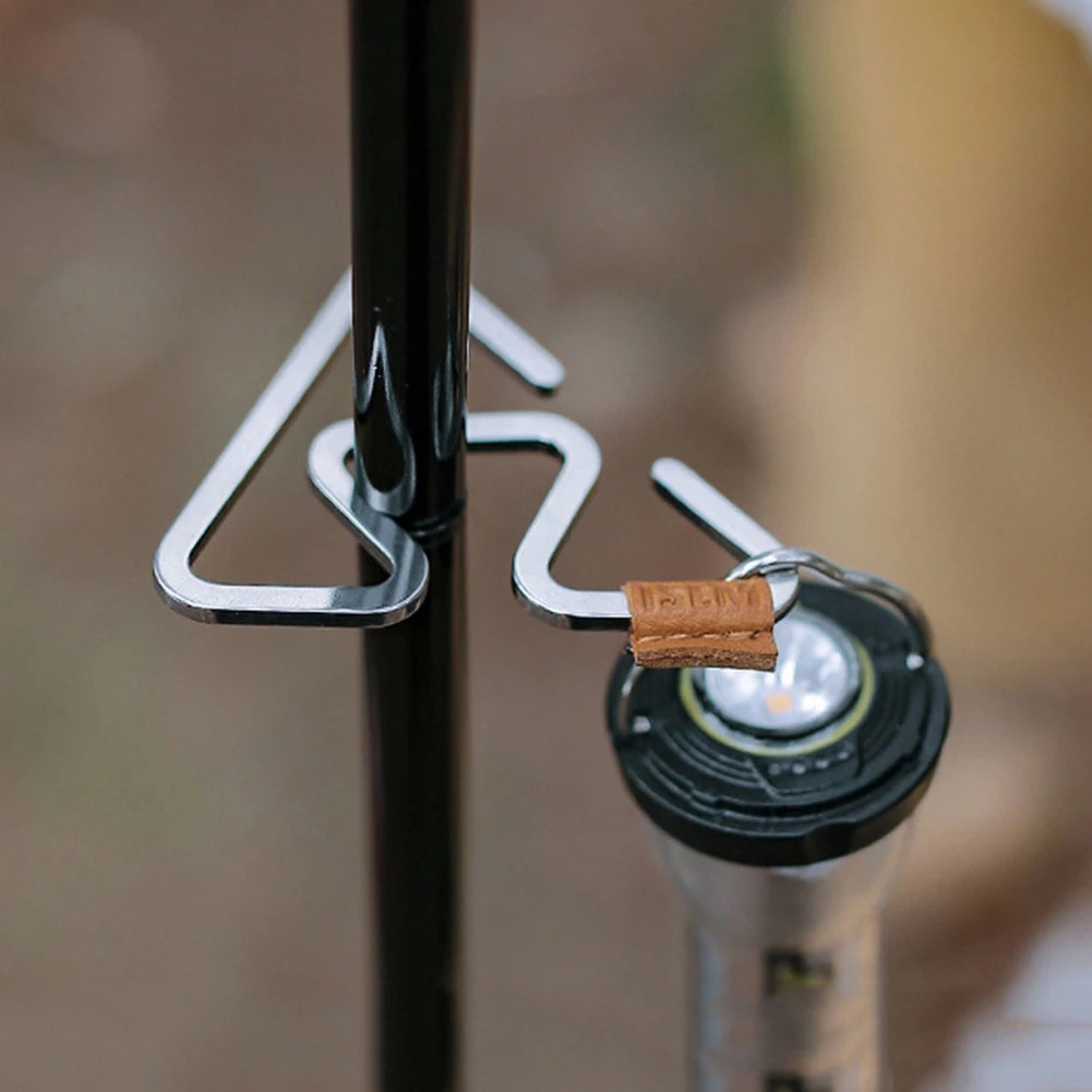 1 Móc Treo Hình Tam Giác Bằng Thép Không Gỉ Siêu Nhẹ Đa Năng Tiện Dụng Mang Theo Du Lịch Dã Ngoại