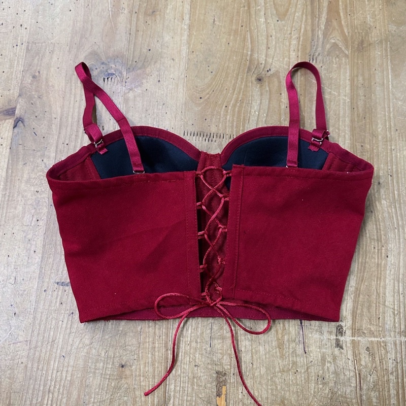 Croptop nhung đỏ 2 dây