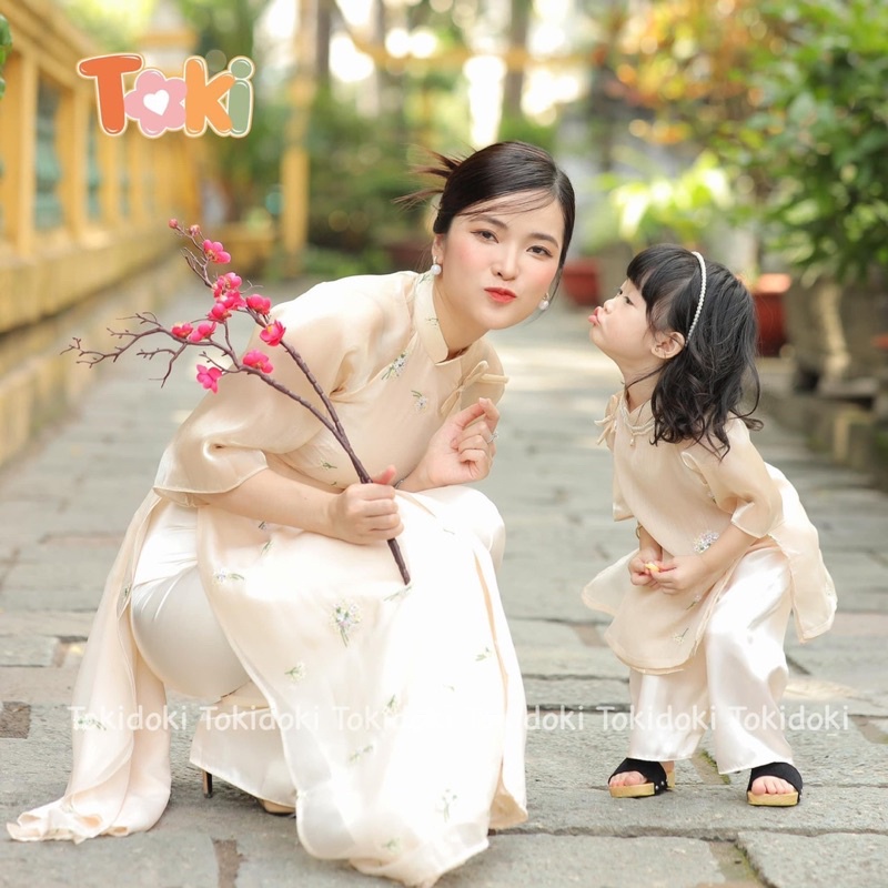 Set áo dài đôi mẹ bé hoa nhí xanh quần suông