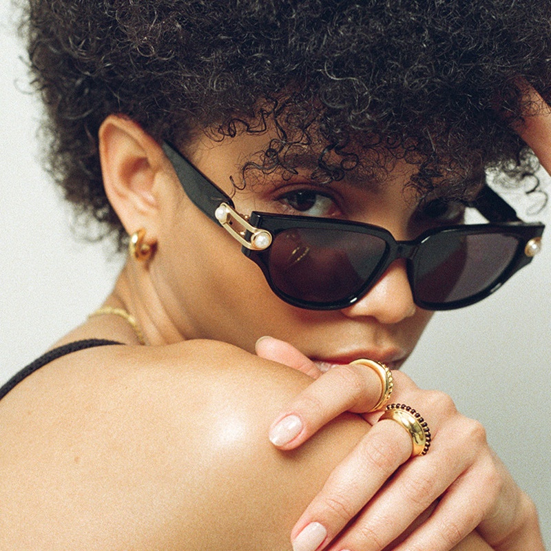 Kính Mát Thời Trang Mới Năm 2023 Gọng Nhựa Nhiều Màu Sắc Dành Cho Nam Và Nữ