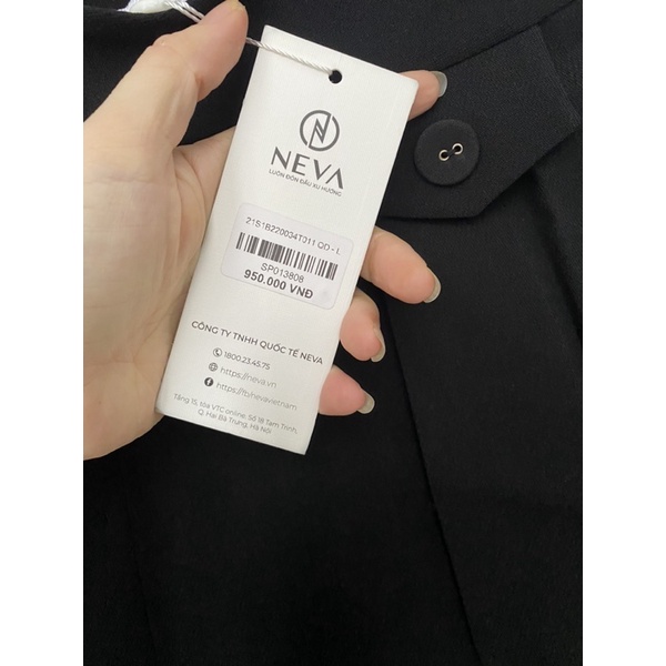 NeVa newtag quần đen ống suông nguyên tag size M/L