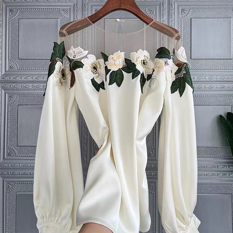 Áo Kiểu Hở Vai Bằng Lụa Co Giãn Thêu Họa Tiết Hoa Phong Cách Mới Cho Nữ