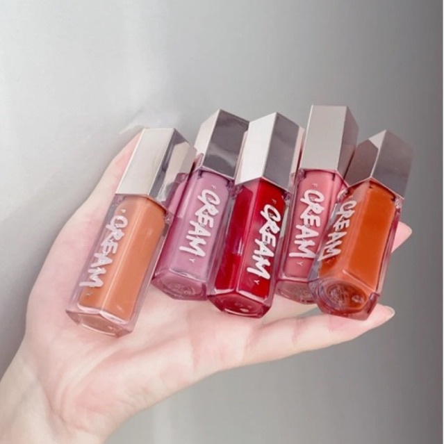 Son bóng Fenty Beauty Gloss Bomb Color Drip Lip Cream