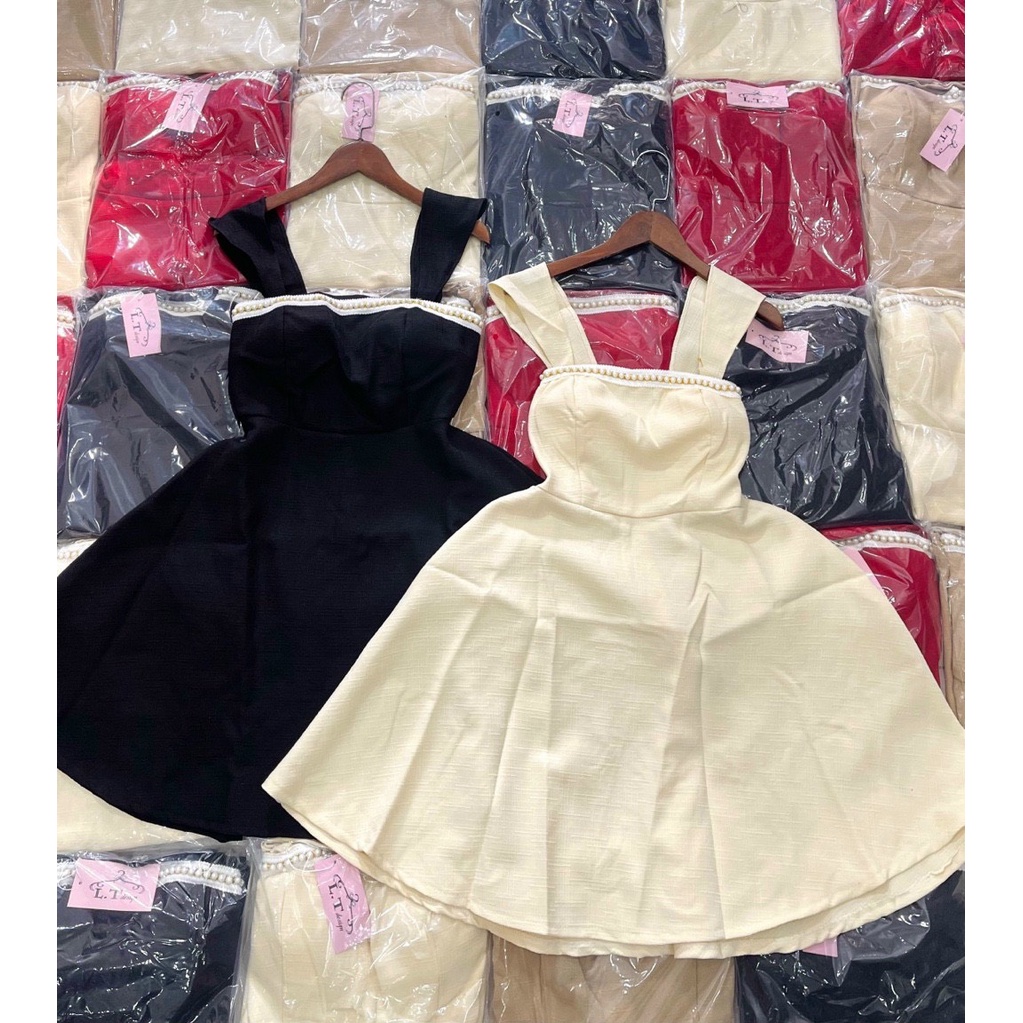 Đầm cánh xòe đính đá cườm cổ vuông chất Nhung lingen kèm phụ kiện đi chơi, dự tiệc sang trọng