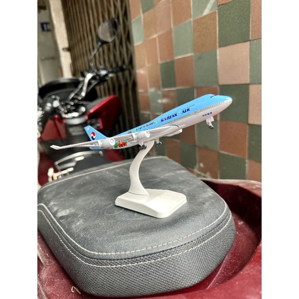 MÔ HÌNH MÁY BAY KOREAN 20CM