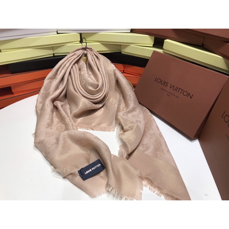 Khăn dạ LV ánh nhũ hoạ tiết fullbox