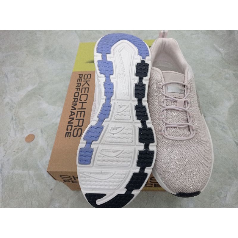 Giày skechers nữ chính hãng