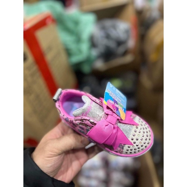Giày bé gái