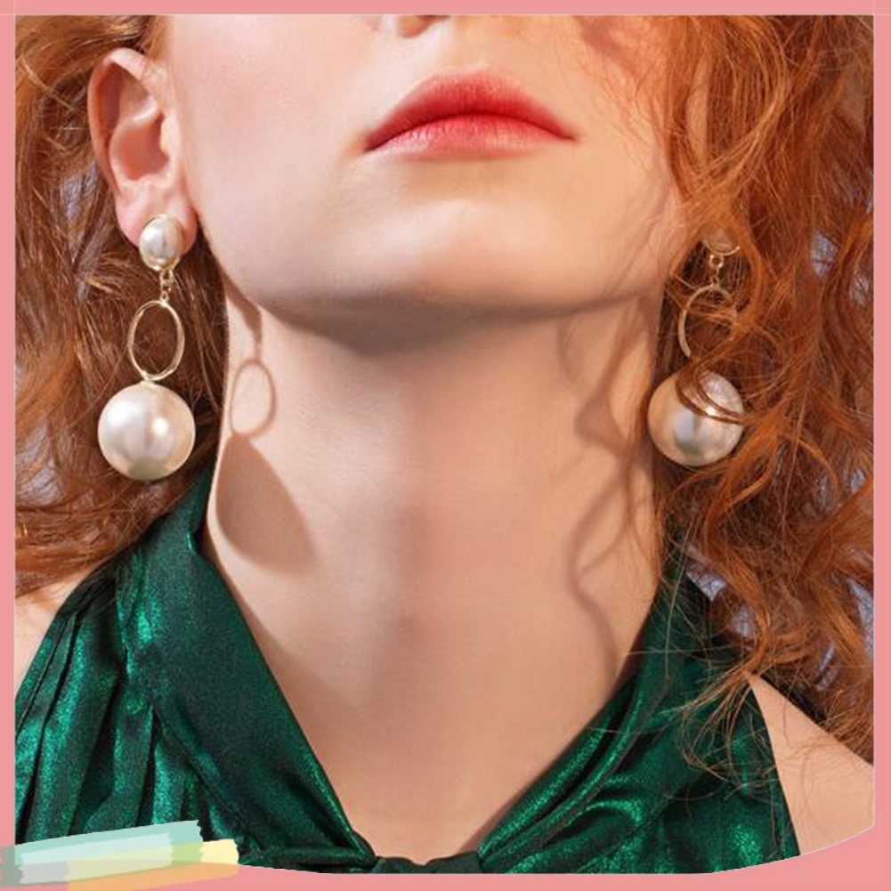 Cặp khuyên tai dáng dài hợp thời trang cho nữ