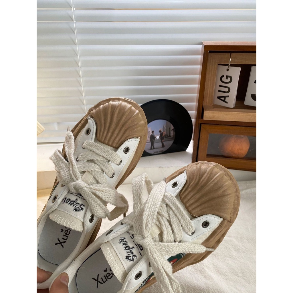 Giày Thể Thao Vải Bạt Mũi Vỏ Sò Thời Trang Nữ