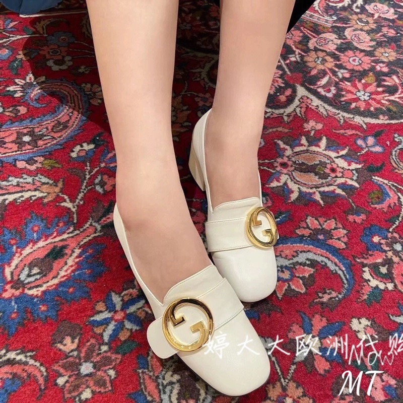 Giày gót vuông khoá bản mũi tròn. Hàng quảng châu cao cấp da mềm , đầy đủ hộp túi