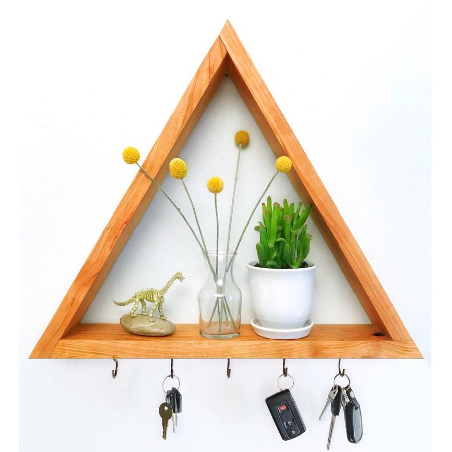 Kệ gỗ trang trí tam giác treo tường (mẫu 1 tam giác lớn )