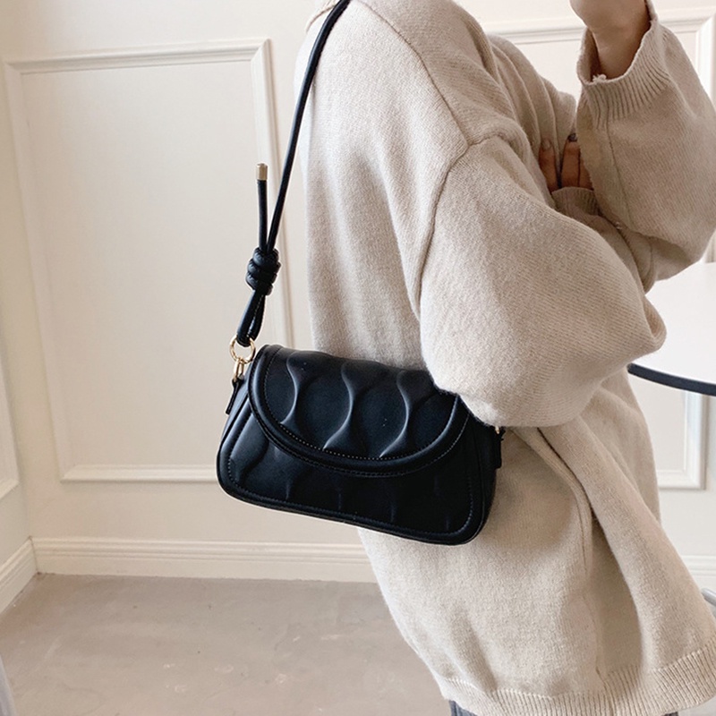 Túi Đeo Chéo Hình Vuông Cỡ Nhỏ Màu Đen Phong Cách Cổ Điển Thời Trang Cho Nữ