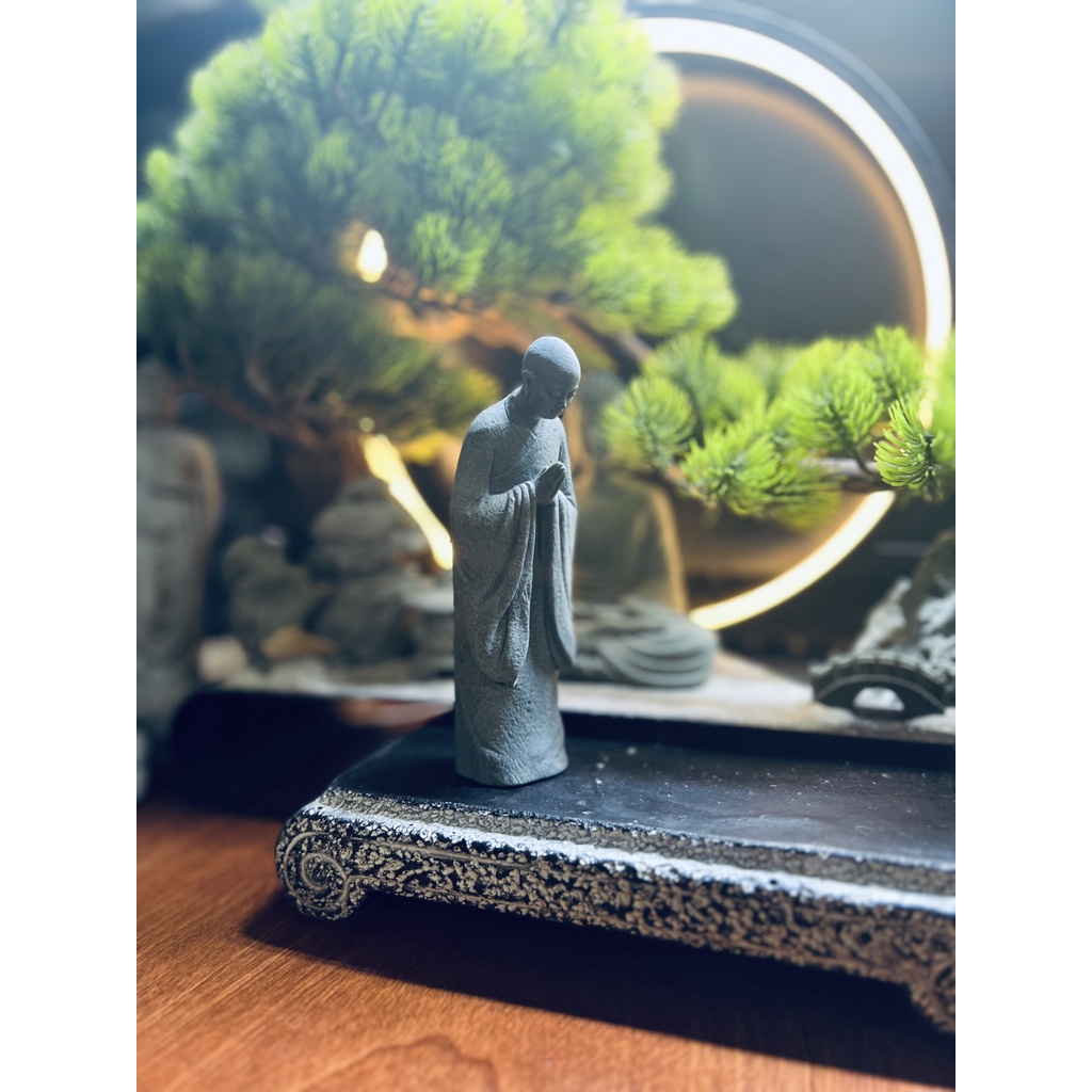 Tượng Sư Bái Phật