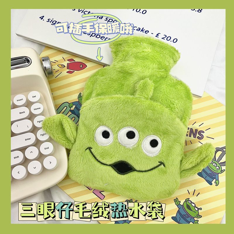 Túi Chườm Nóng Họa Tiết Gấu Dâu Tây Hoạt Hình Dễ Thương Cho Nữ