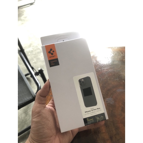 ỐP LƯNG 13pm SPIGEN ULTRA HYBRID Matte