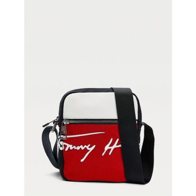 TÚI CHÉO TOMMY SIGNATURE CHỐNG THẤM, CHẤT VẢI POLYESTER, DÂY DỆT 3 MÀU XỊN XÒ