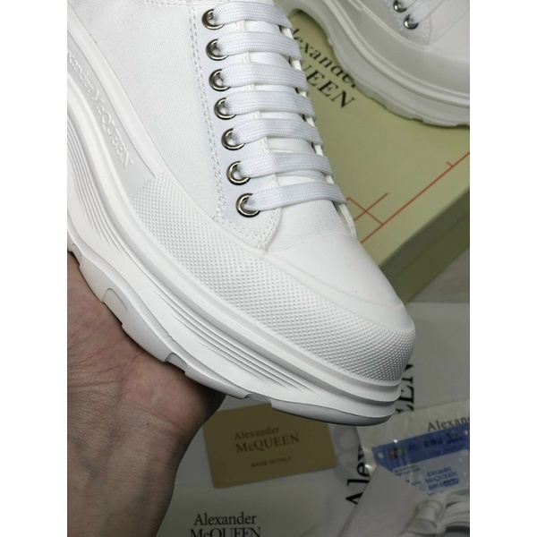 GIÀY SNK MC QUEEN TRẤN  THÀNH TRẮNG. ĐỎ CAO CẤP