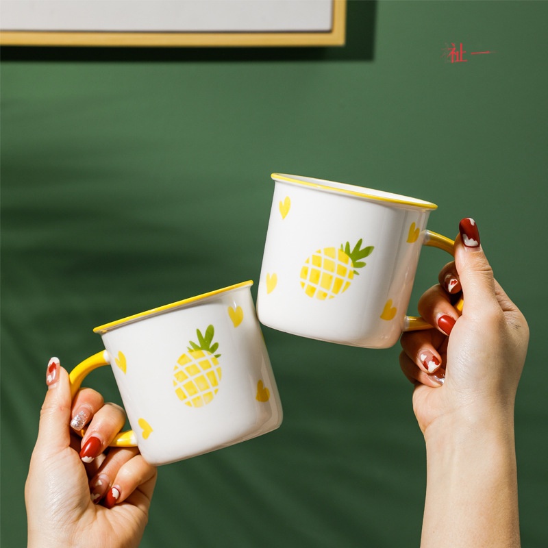 Cốc Sứ Tráng Men In Hình Quả Dứa Dễ Thương Dùng Trong Nhà/Văn Phòng